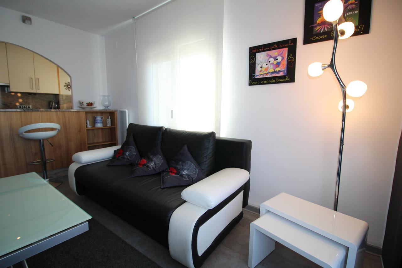 Fonda 24 Apartment Roses Exterior foto